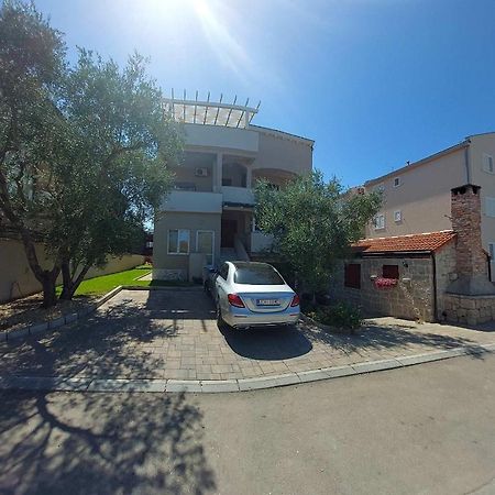 Apartments Stipe Biograd Na Moru Esterno foto