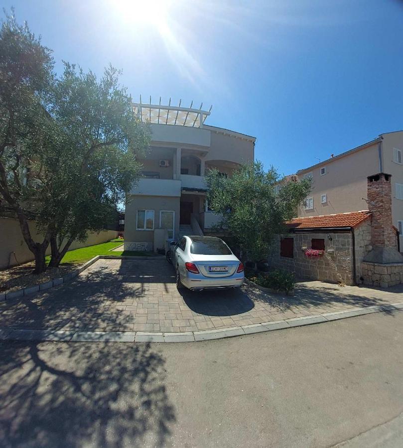 Apartments Stipe Biograd Na Moru Esterno foto